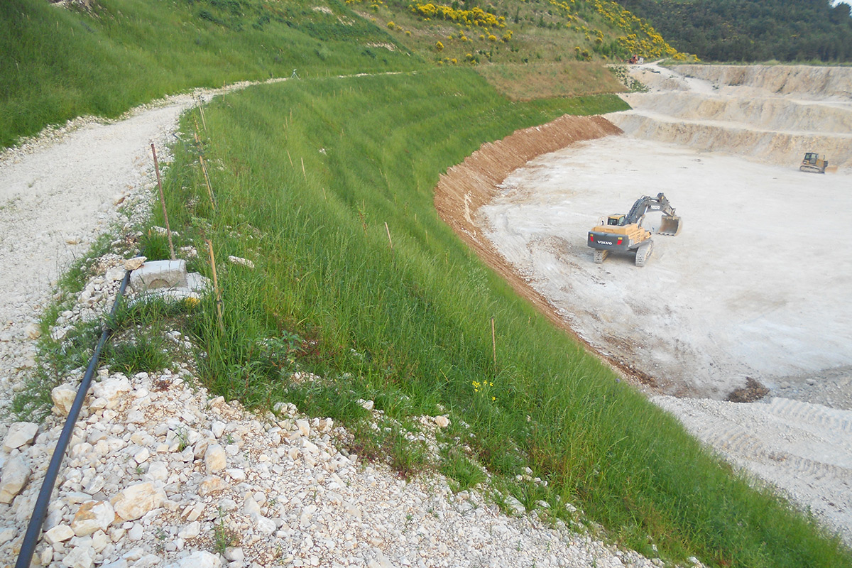 Quarry condition after hydroseeding